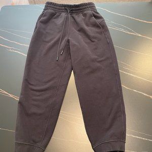 lululemon Loungeful High-Rise Cropped Jogger - Size 4 - Color Black GUC
